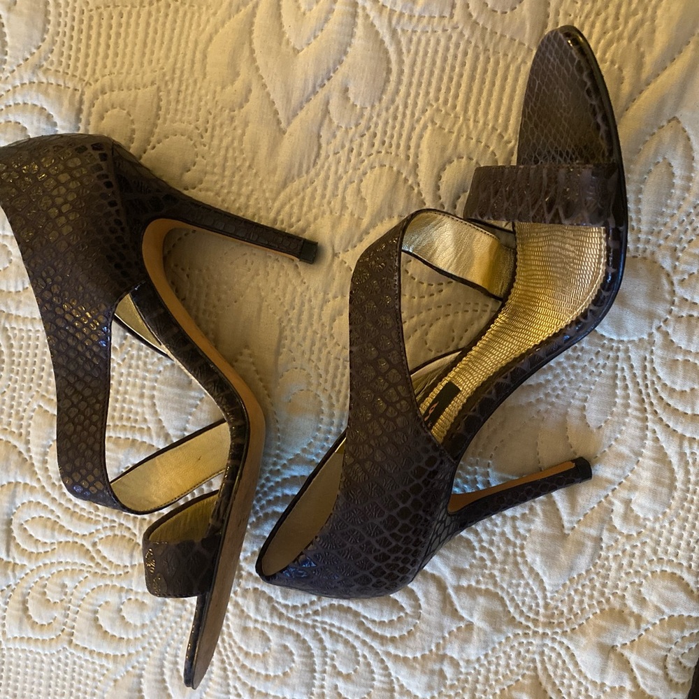 Nina Brown Leather Sandals.